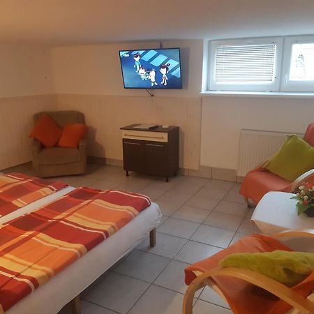Sub Rosa Two-Bedroom Apartment Balatonfenyves Esterno foto